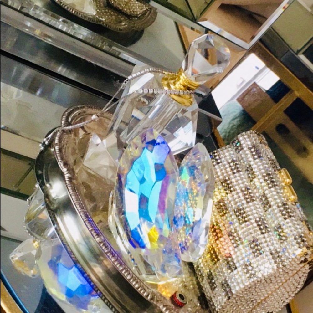 Weekend Sales !! 💕🛍🥂